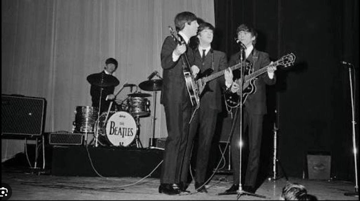 Prestation des Beatles lors de leur passage à l'Olympia de Paris en 1964. Crédit photo : YouTube